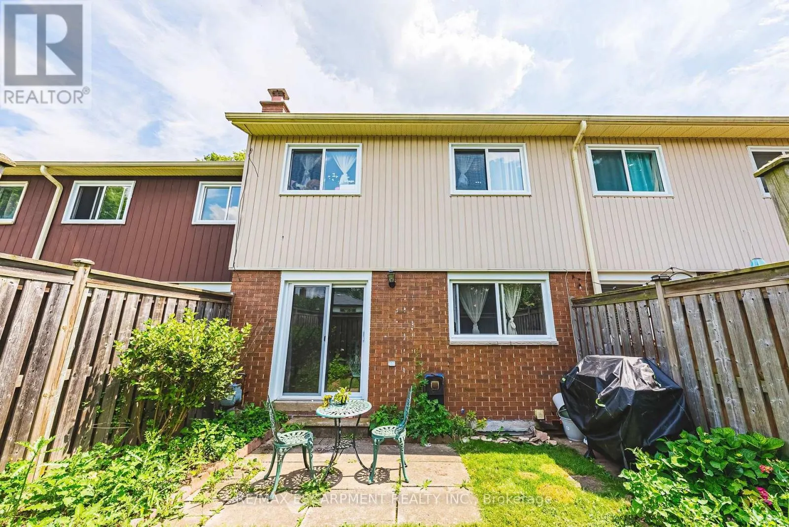 14 - 564 SHERATON ROAD