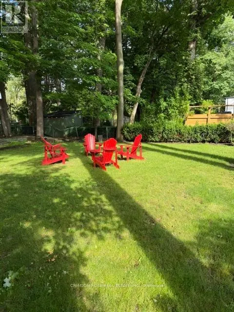 89 HOLYROOD AVENUE