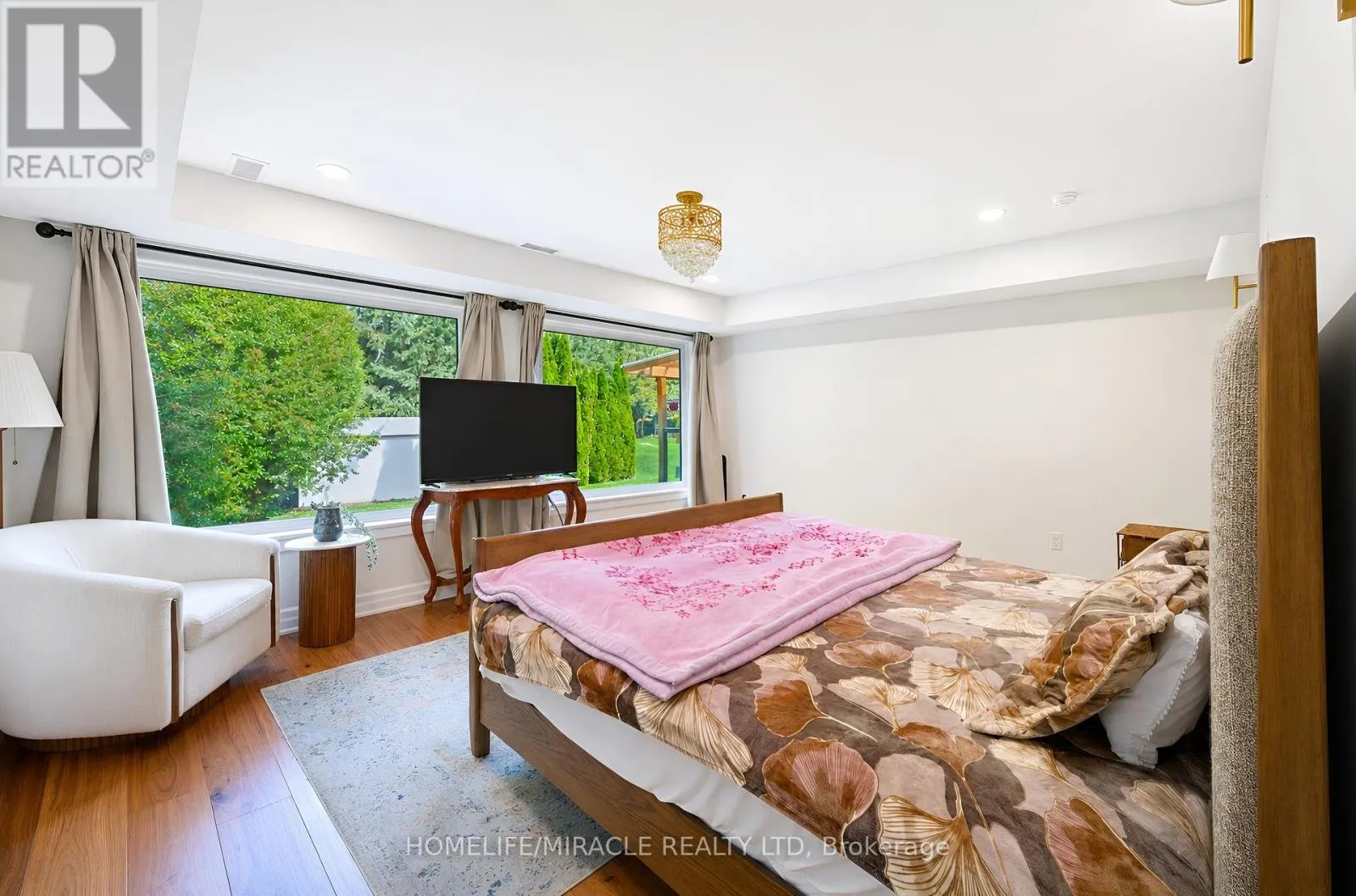 29 HOLMES DRIVE