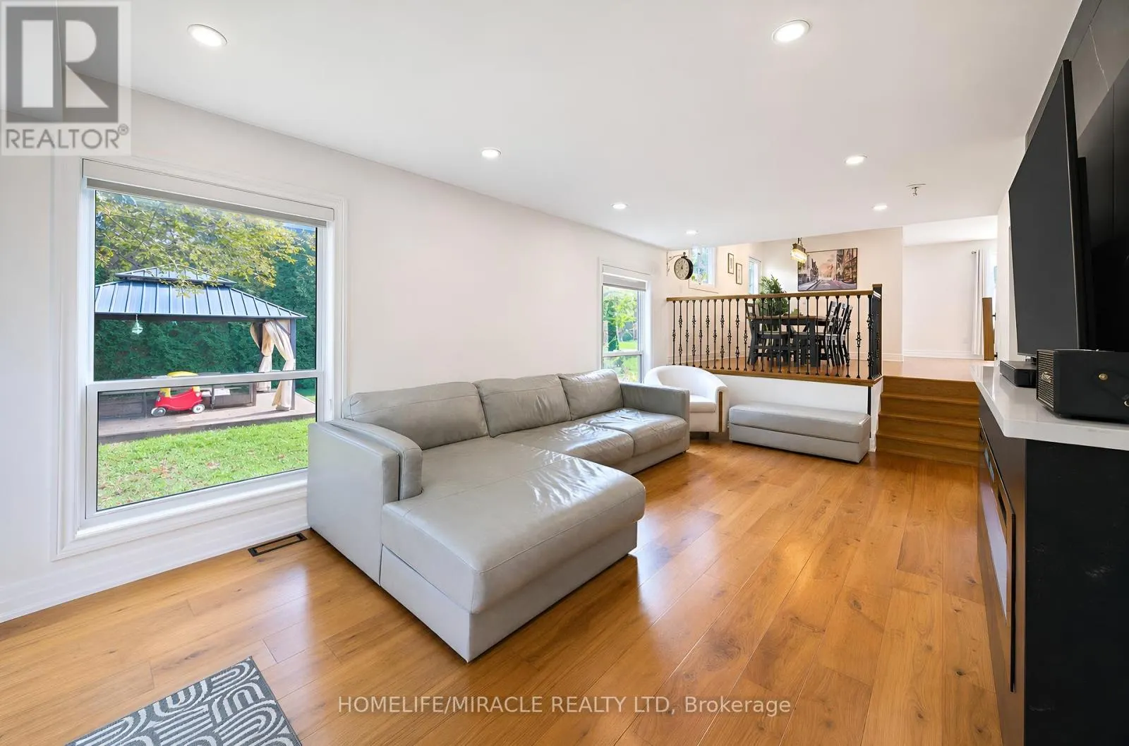 29 HOLMES DRIVE