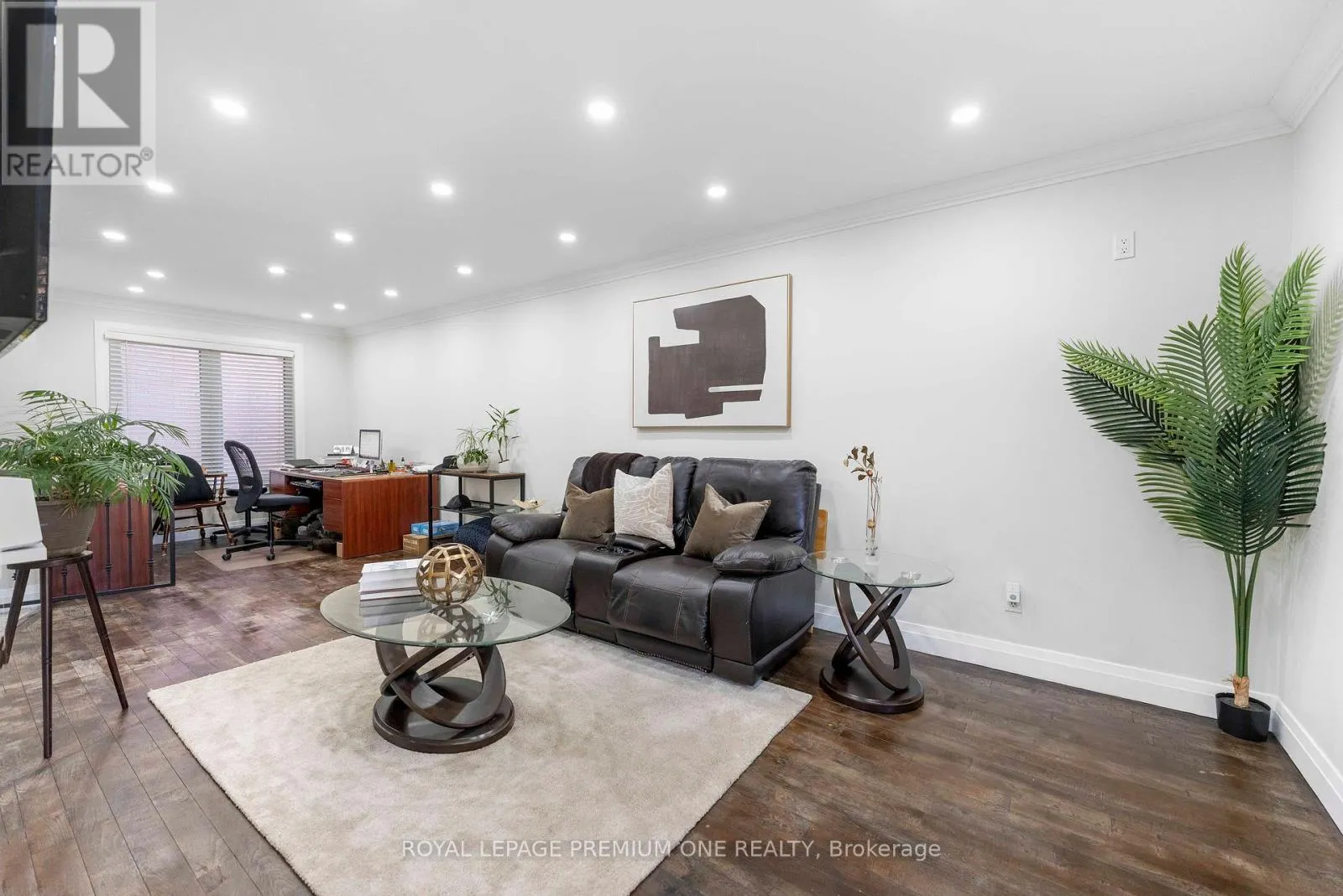 25 SIR LANCELOT COURT