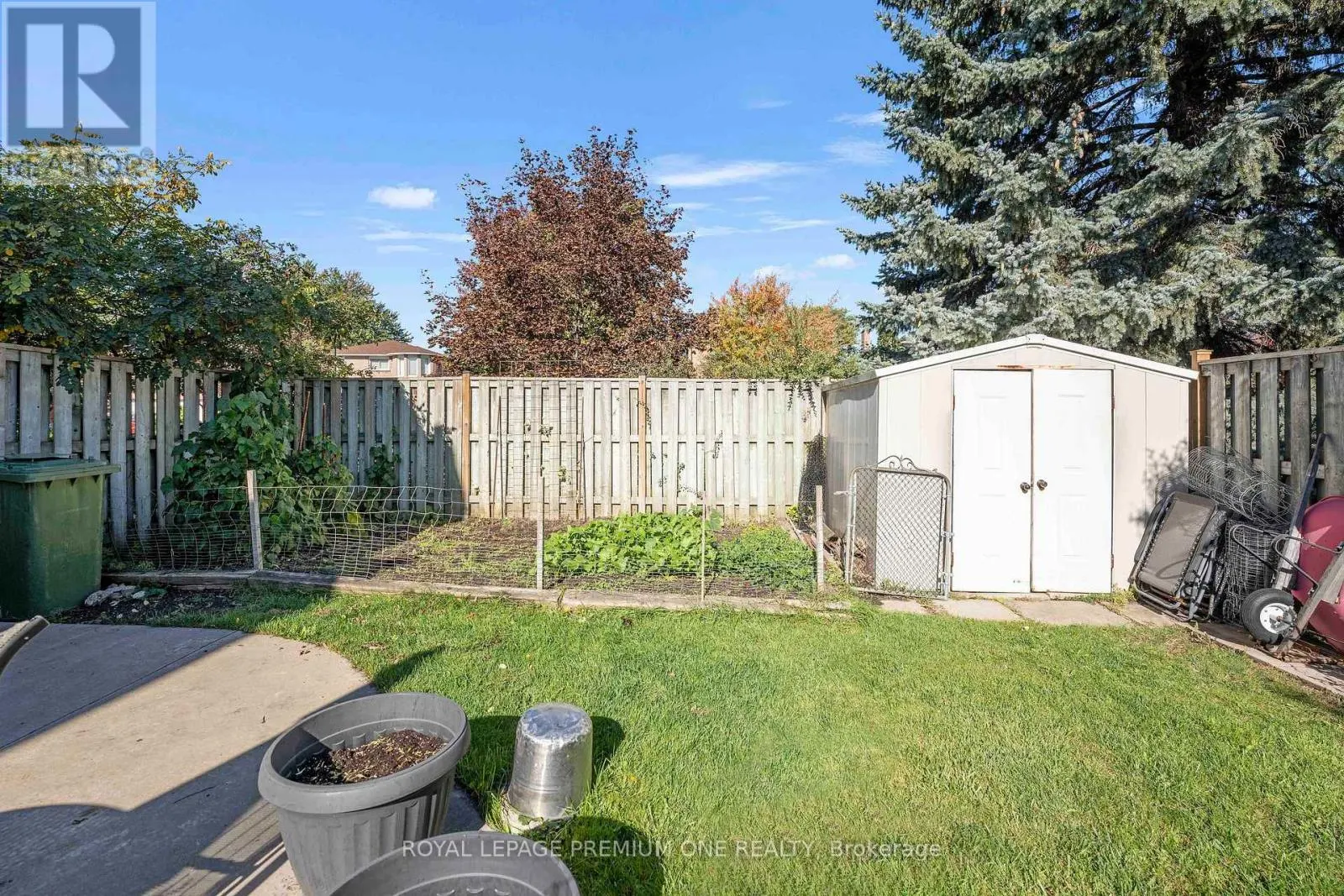 25 SIR LANCELOT COURT