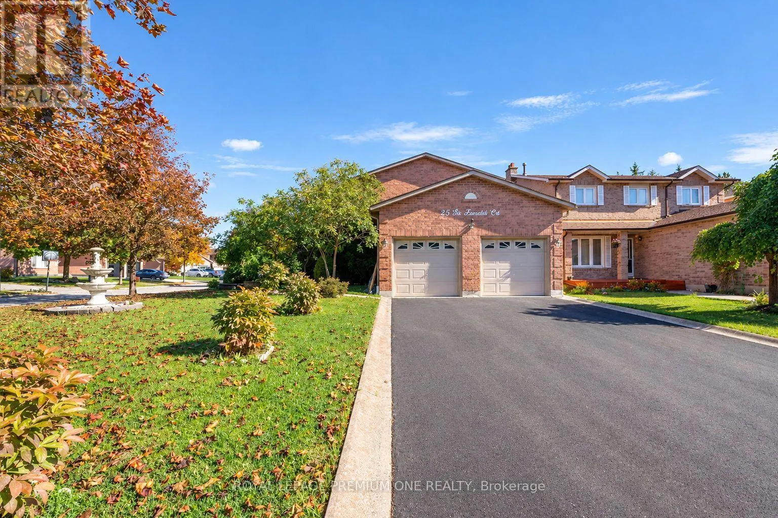 25 SIR LANCELOT COURT