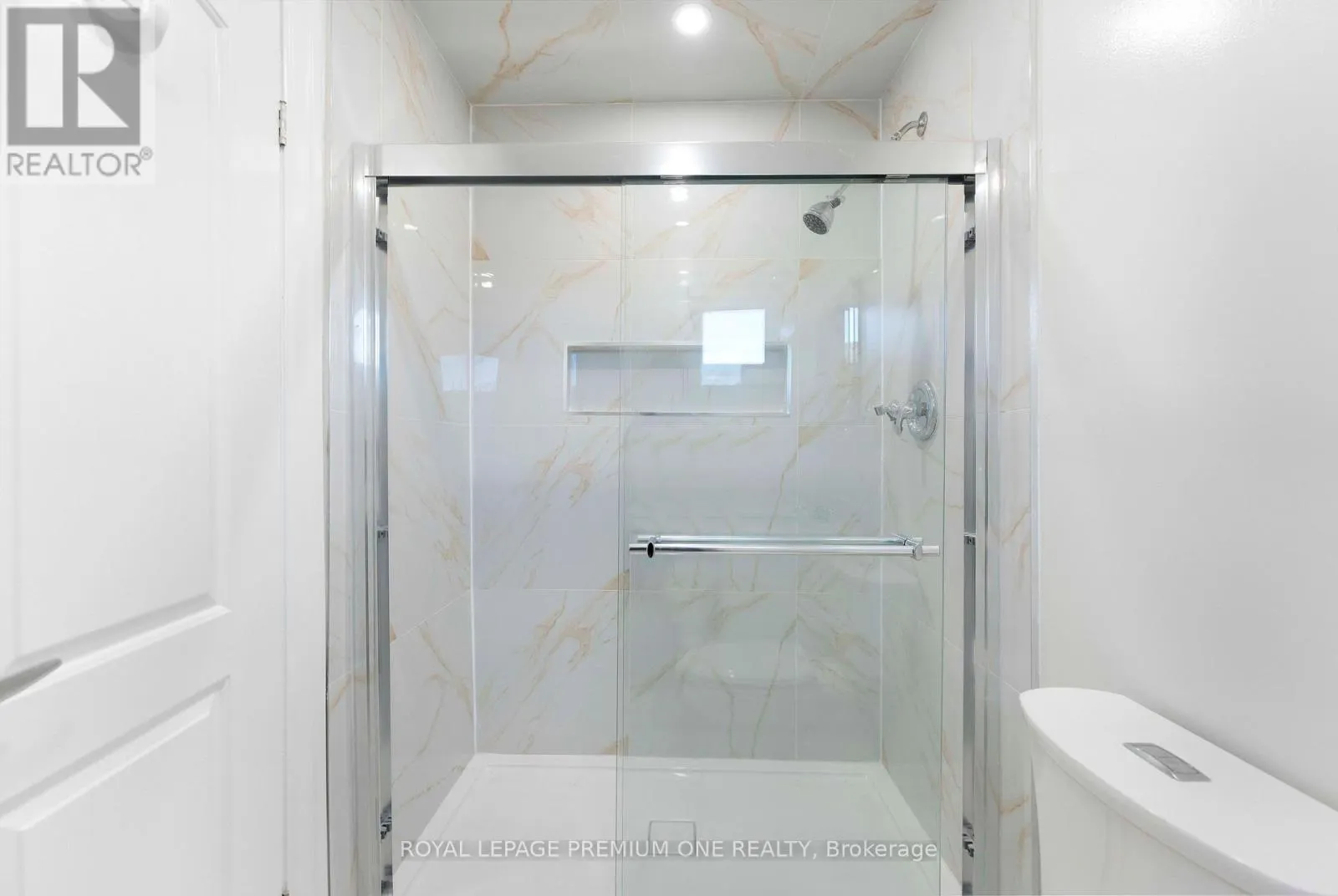25 SIR LANCELOT COURT
