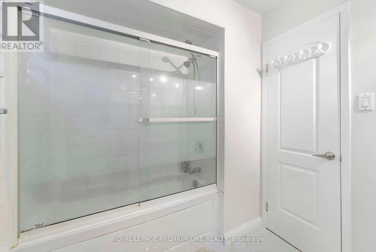 25 SIR LANCELOT COURT