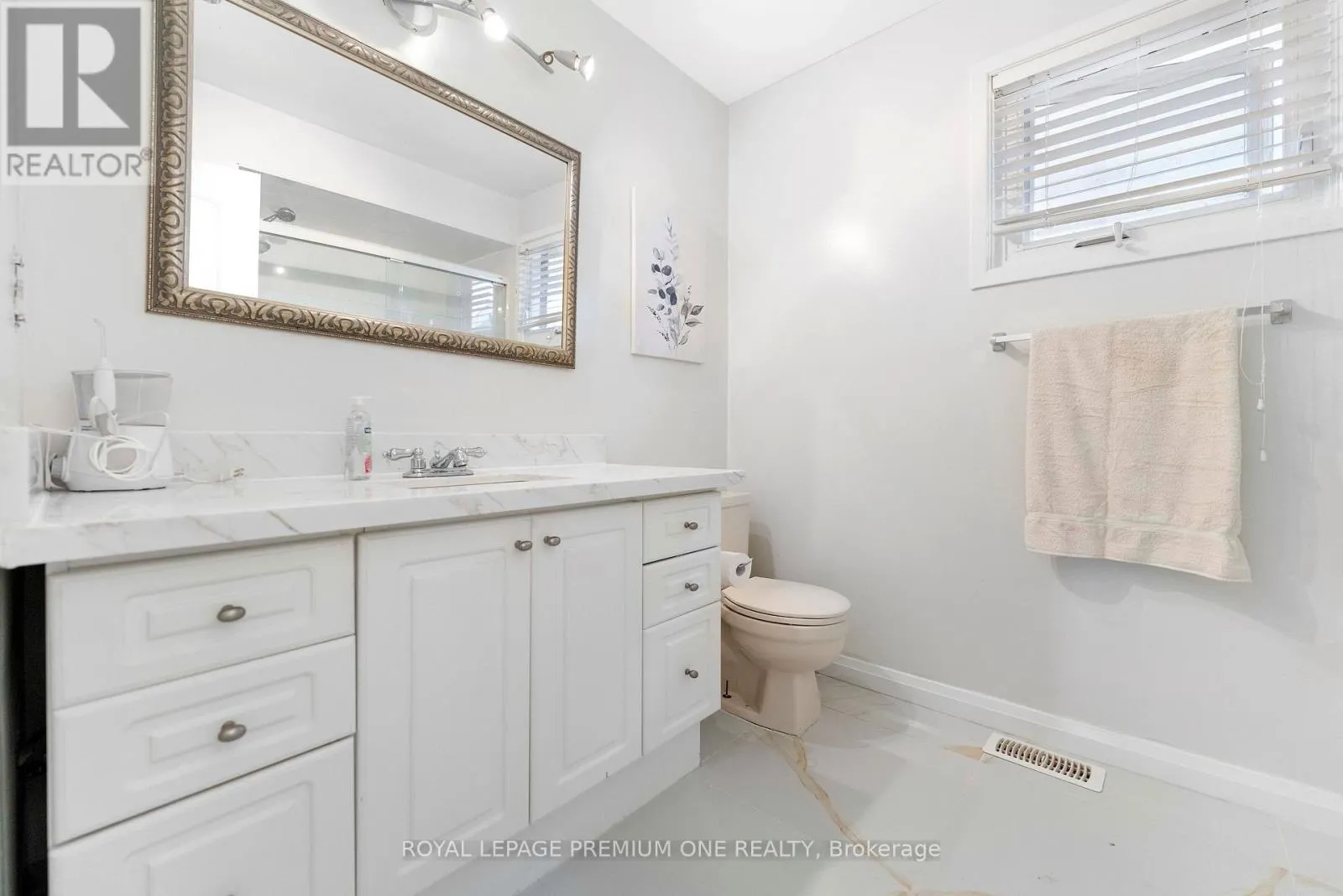 25 SIR LANCELOT COURT