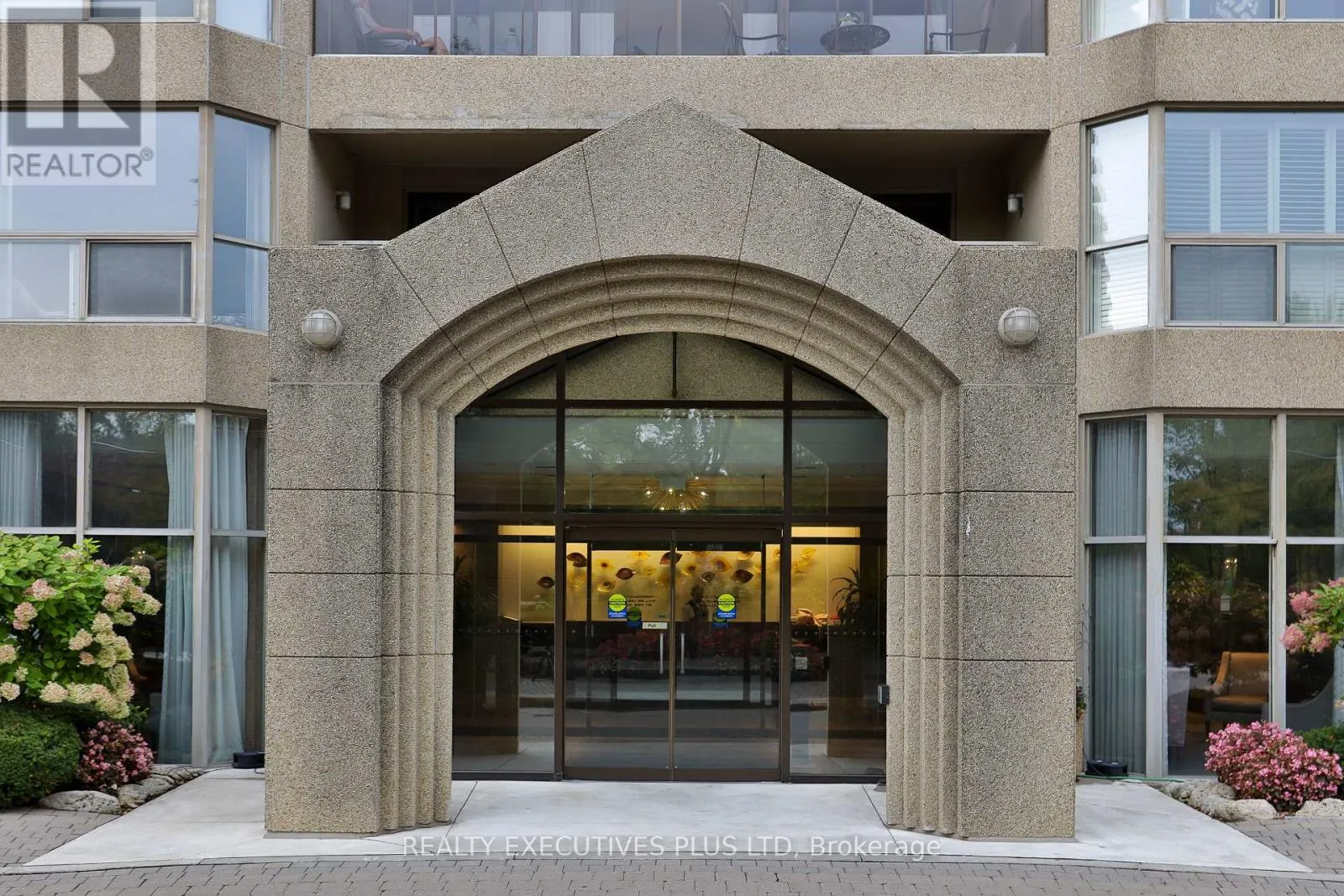 1401 - 1800 THE COLLEGEWAY WAY