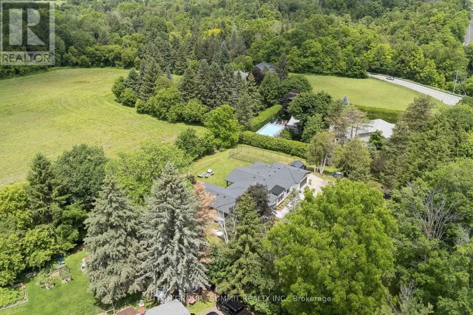 1315 BRITANNIA ROAD