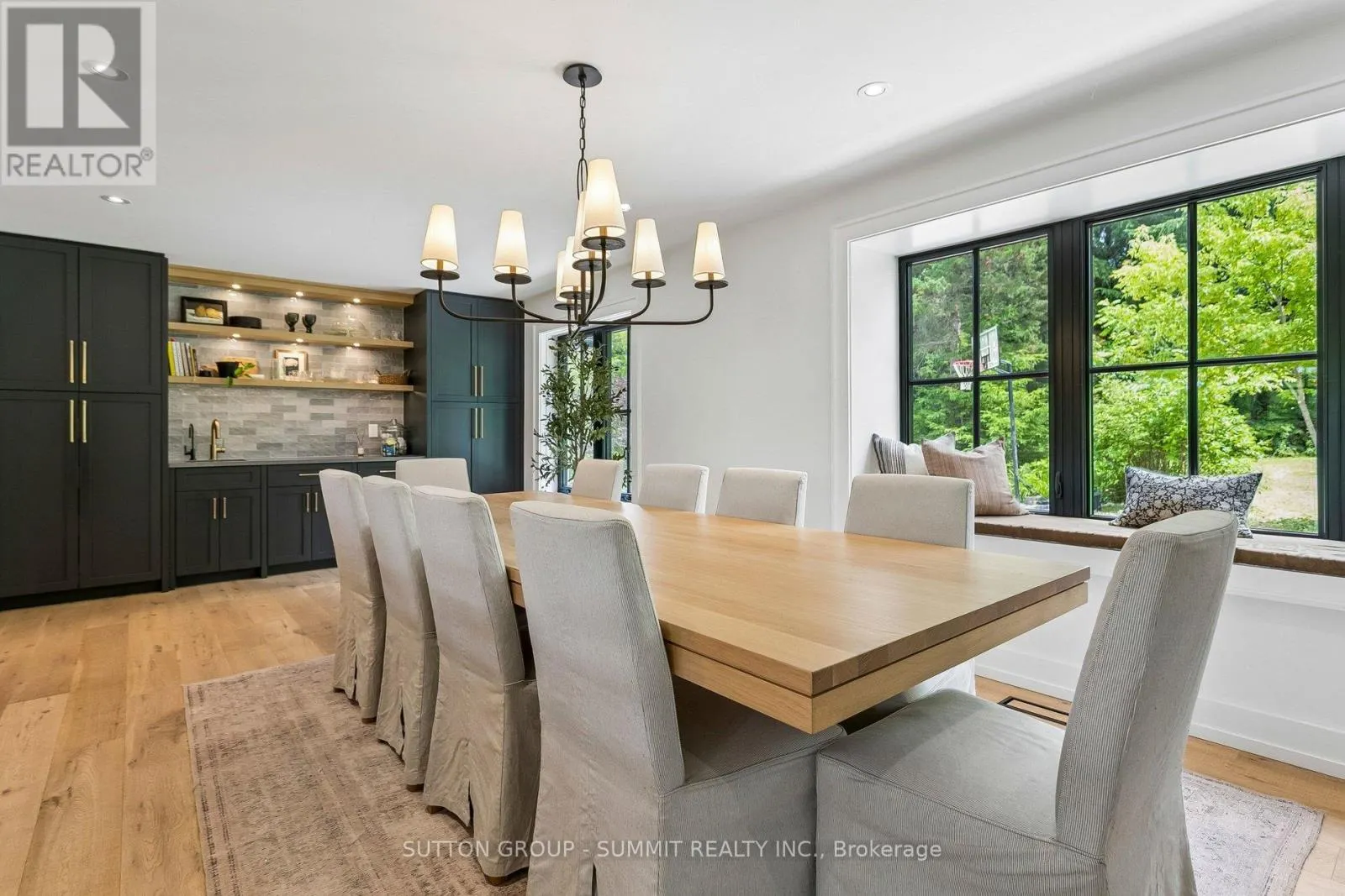 1315 BRITANNIA ROAD