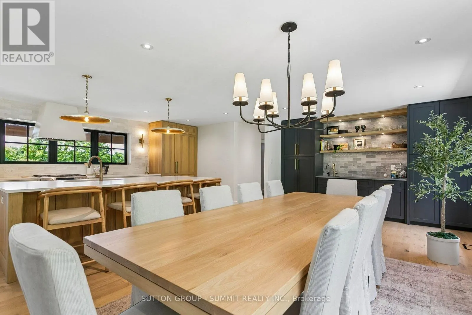 1315 BRITANNIA ROAD