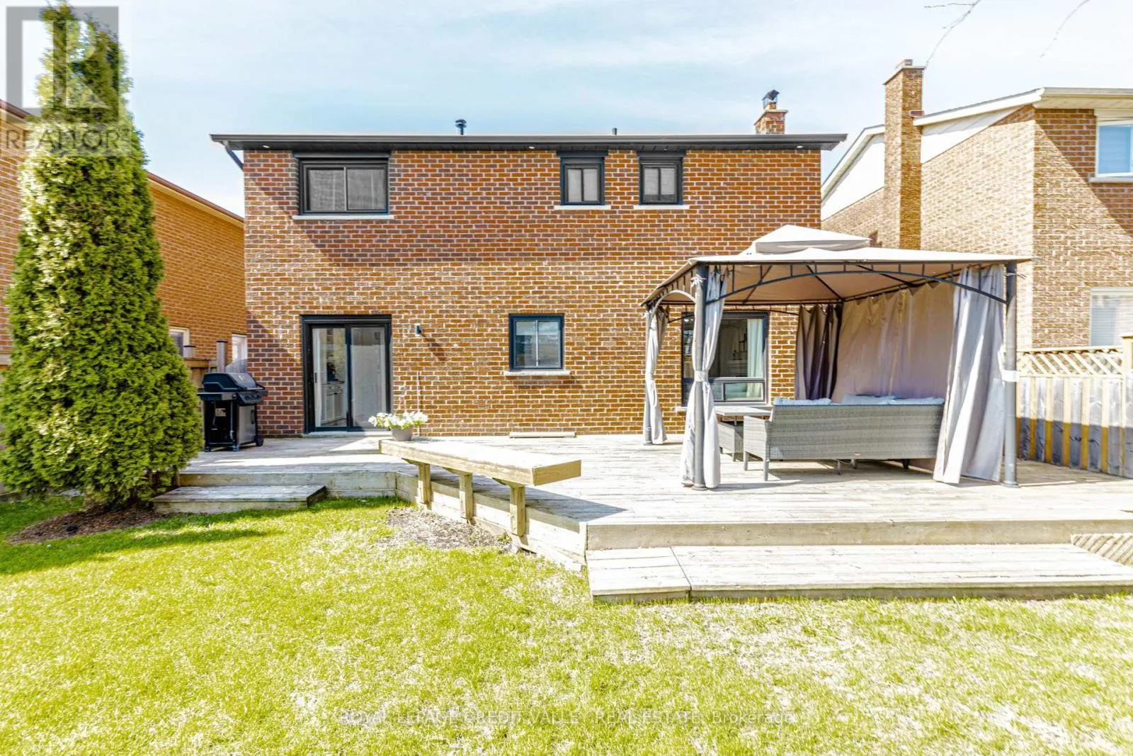85 DEROSE AVENUE