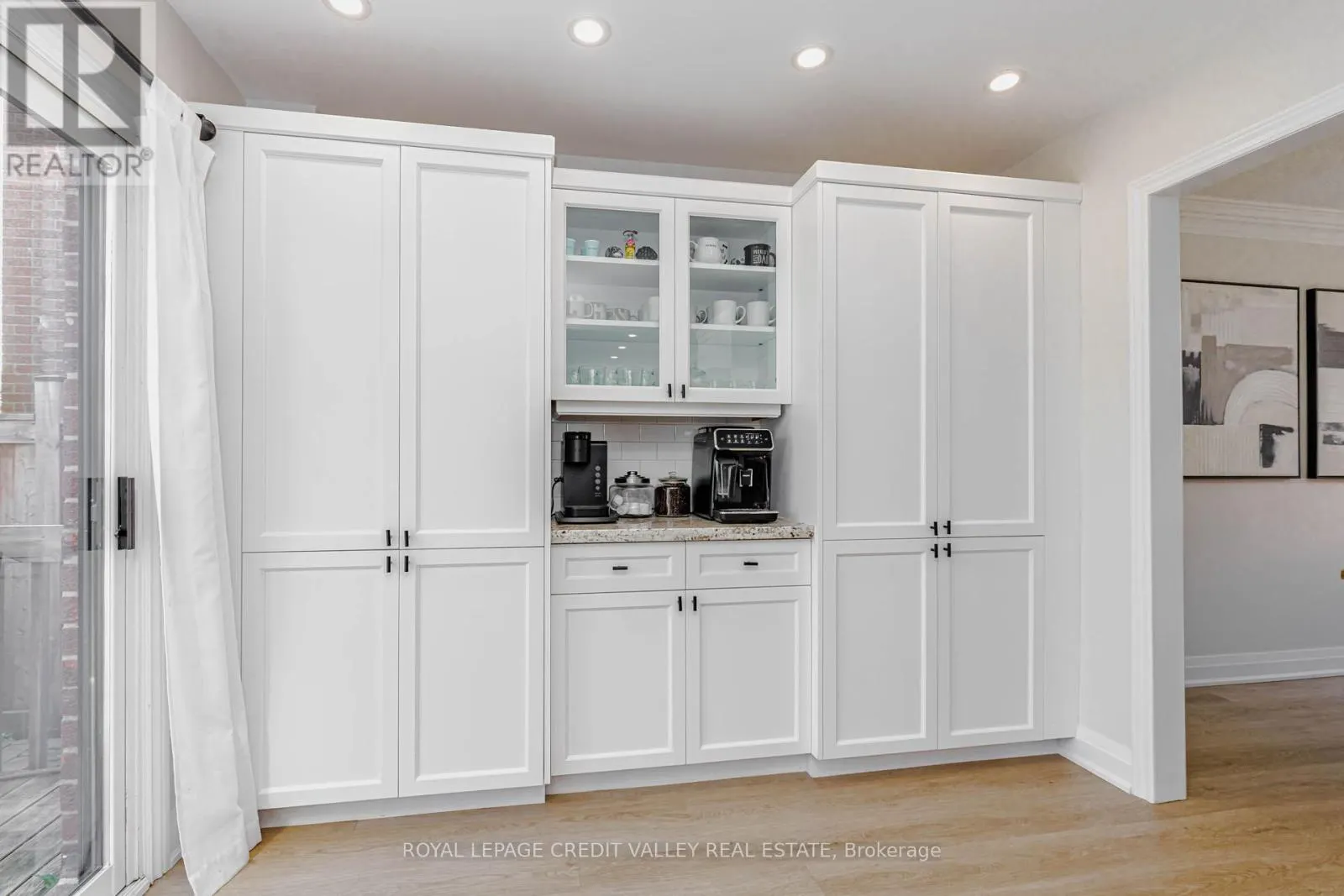 85 DEROSE AVENUE