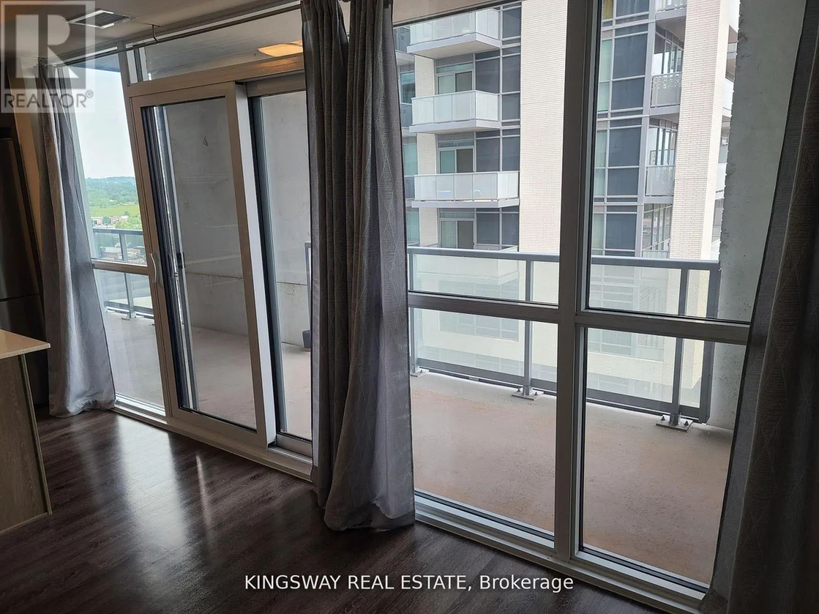 1402 - 2087 FAIRVIEW STREET