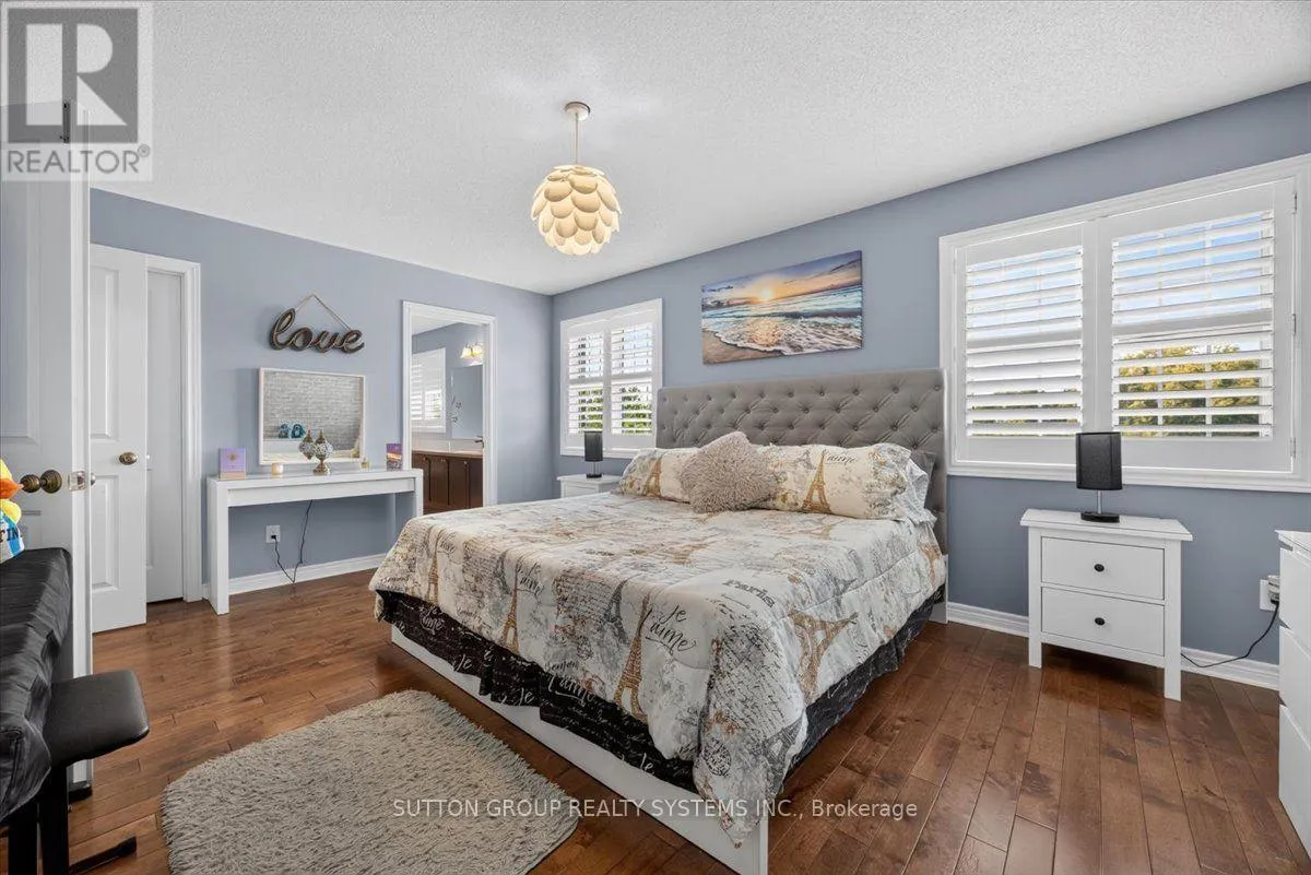 34 BOYCES CREEK COURT
