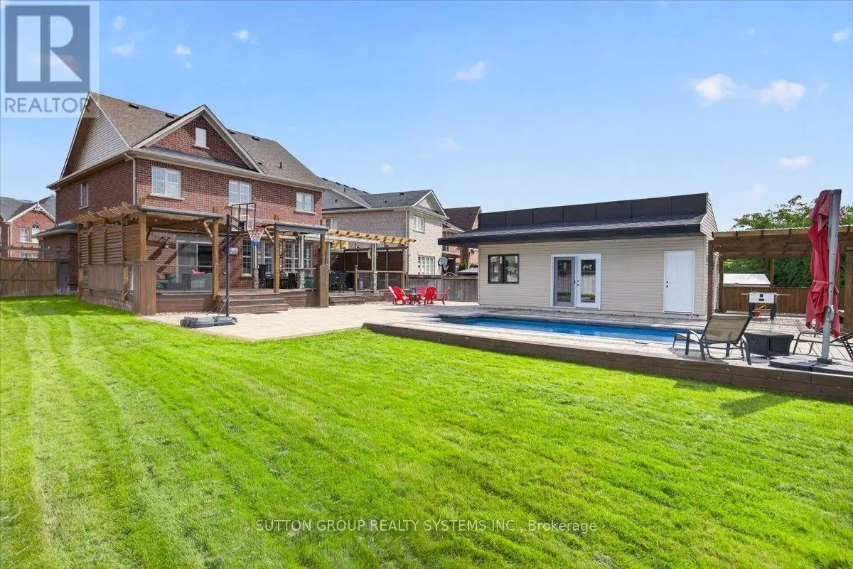 34 BOYCES CREEK COURT