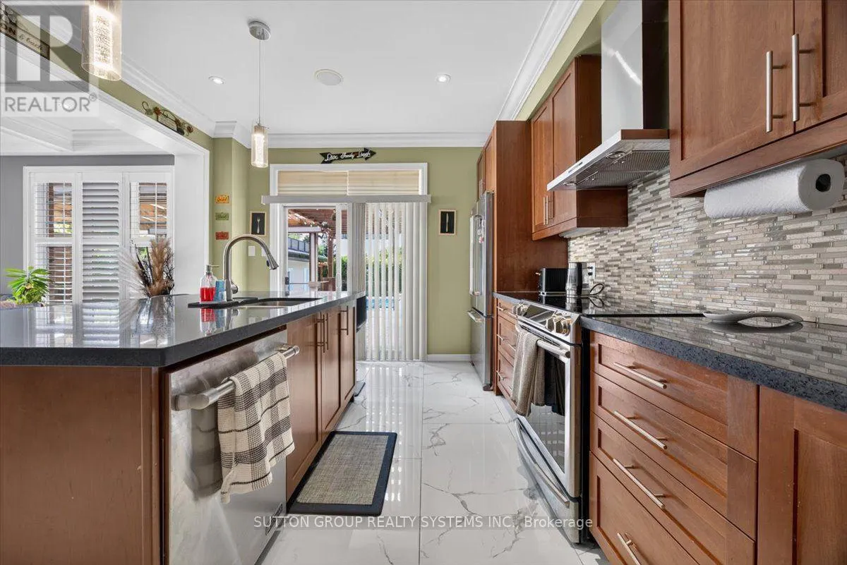 34 BOYCES CREEK COURT