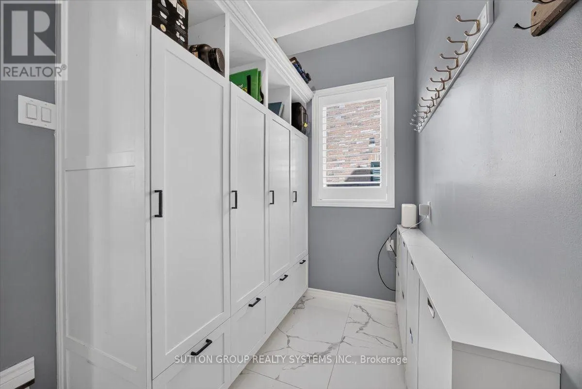34 BOYCES CREEK COURT