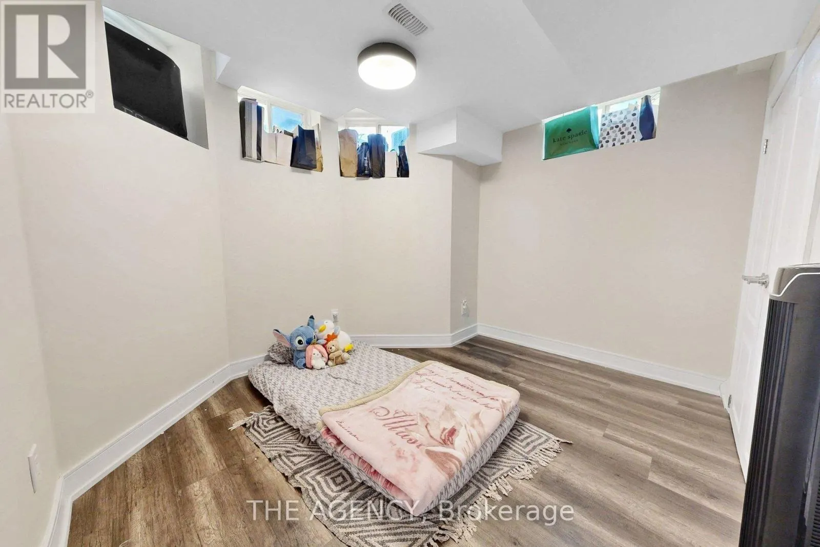 53 ELYSIAN FIELDS CIRCLE