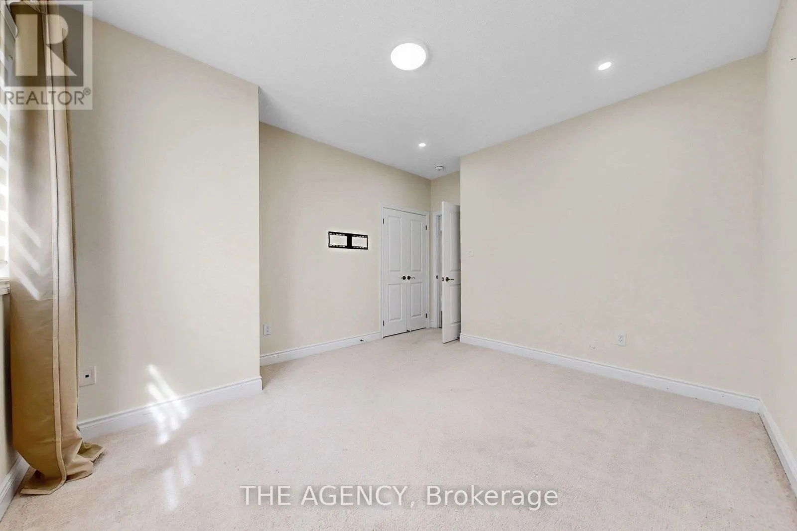 53 ELYSIAN FIELDS CIRCLE