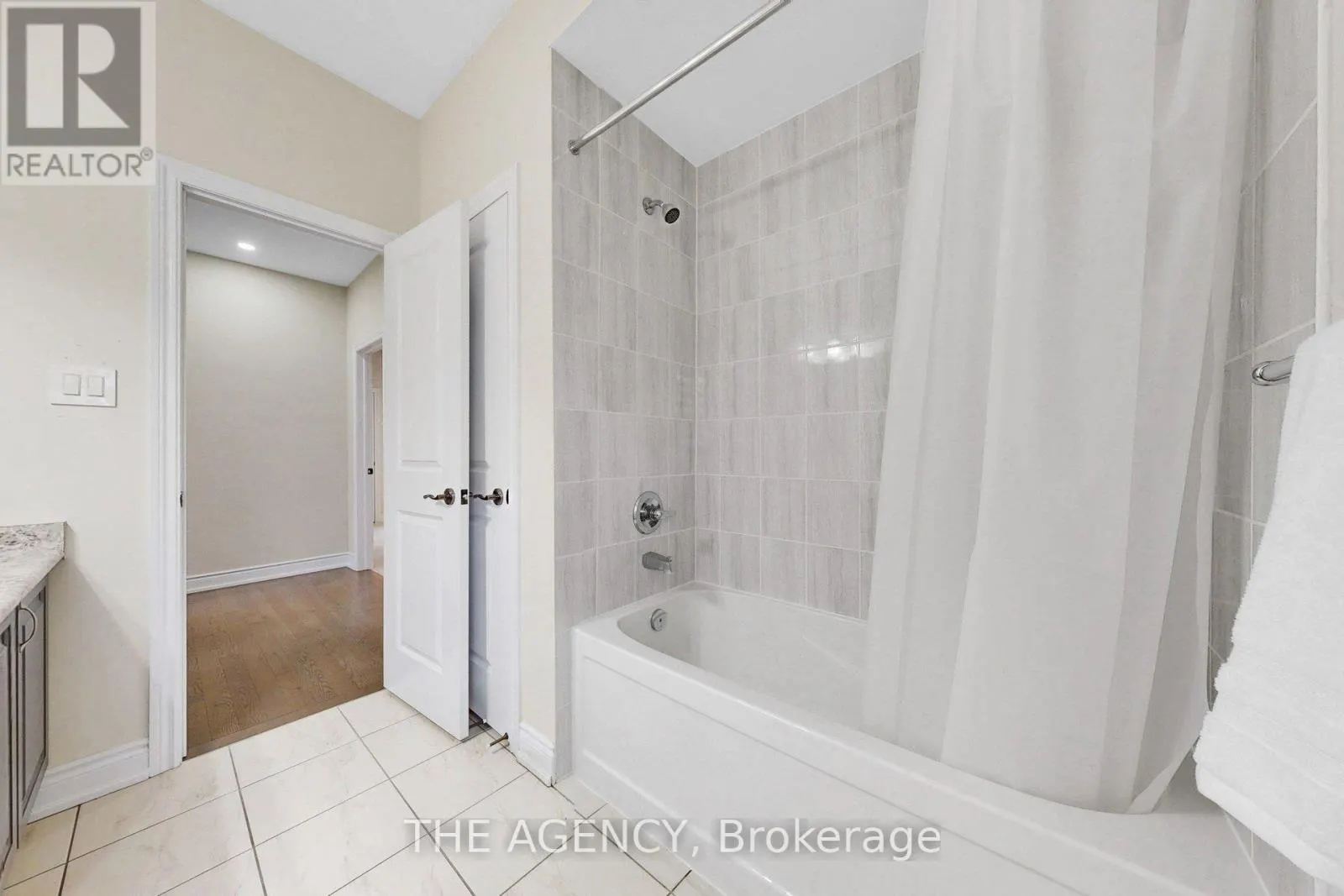 53 ELYSIAN FIELDS CIRCLE