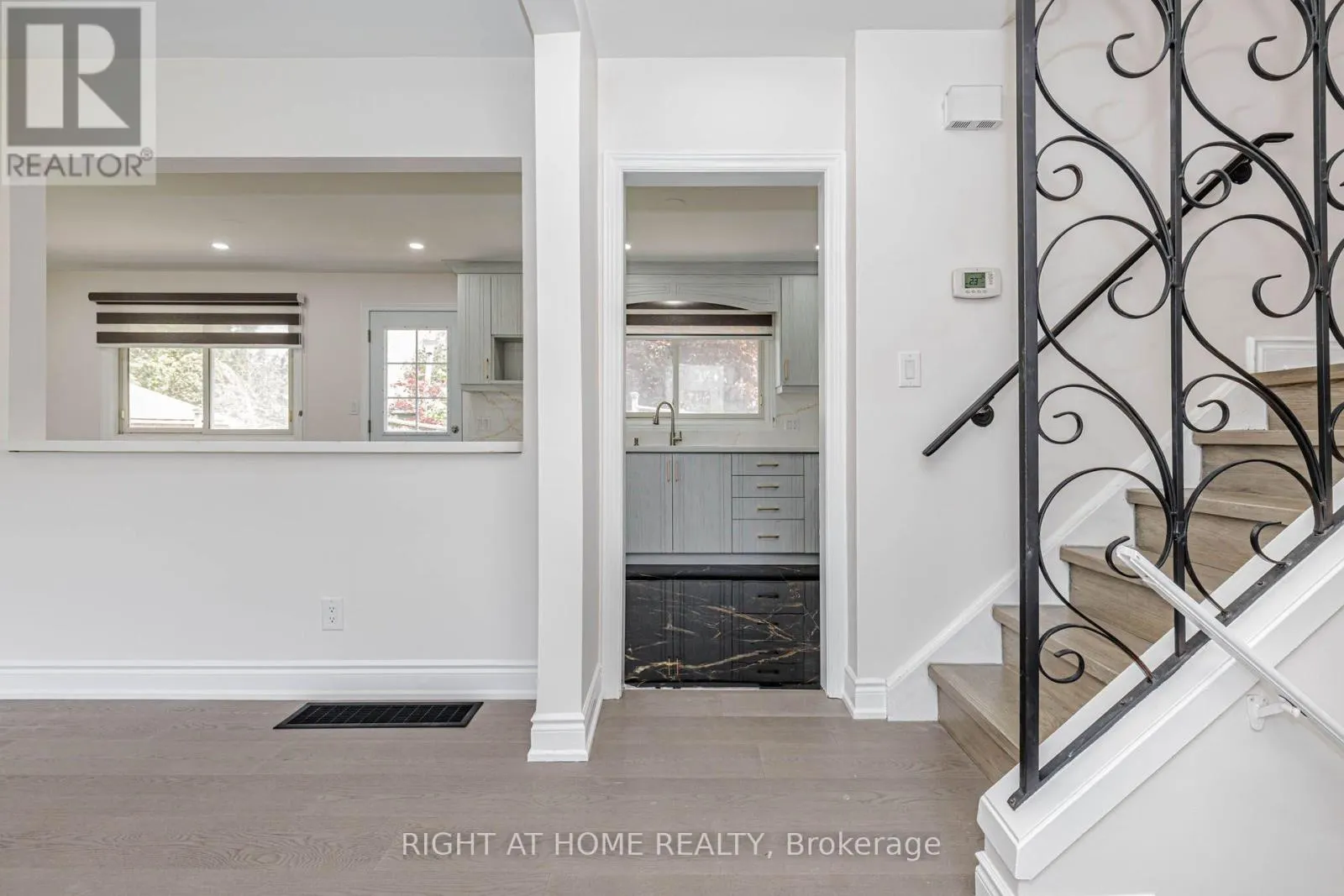 UPPER - 5154 NEW STREET