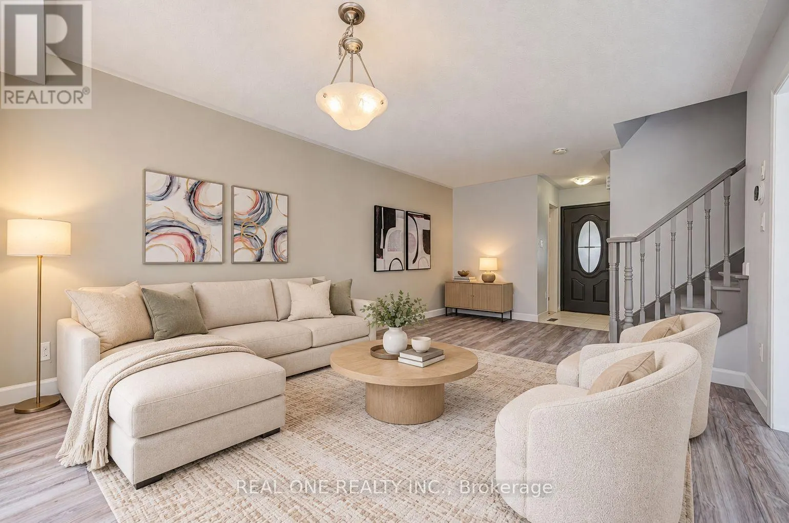 266 WOODLEY CRESCENT