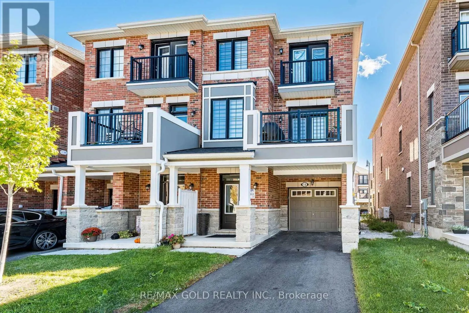 13 KEPPEL CIRCLE