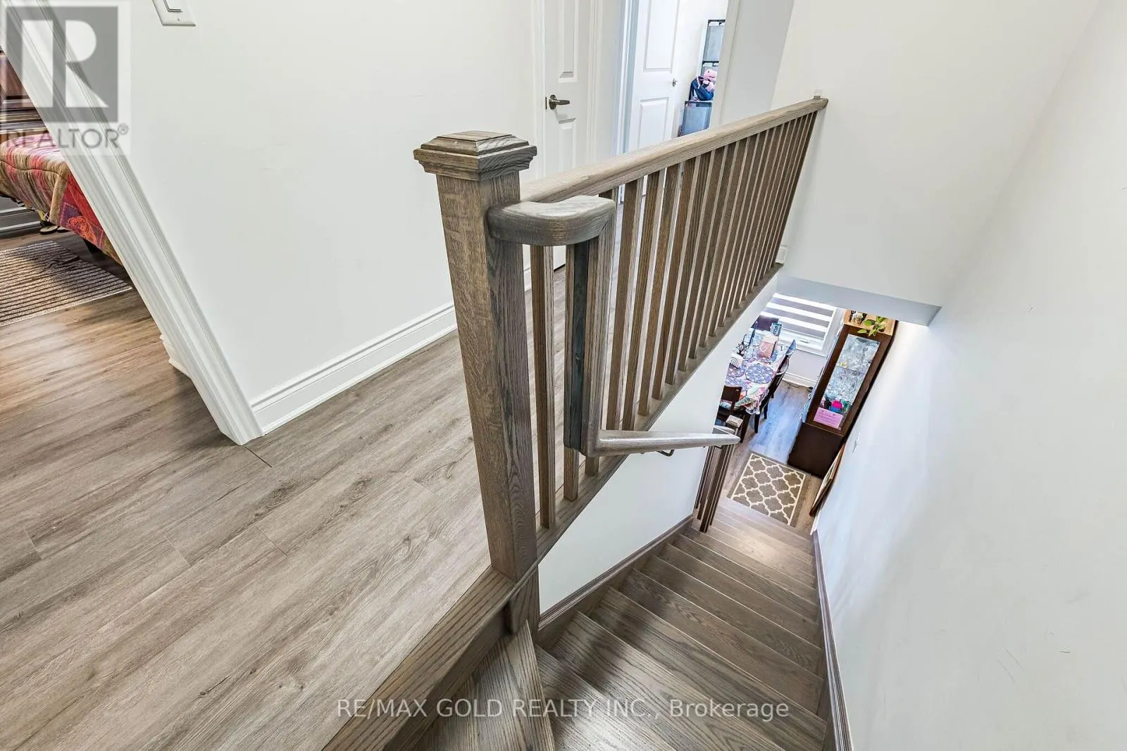 13 KEPPEL CIRCLE
