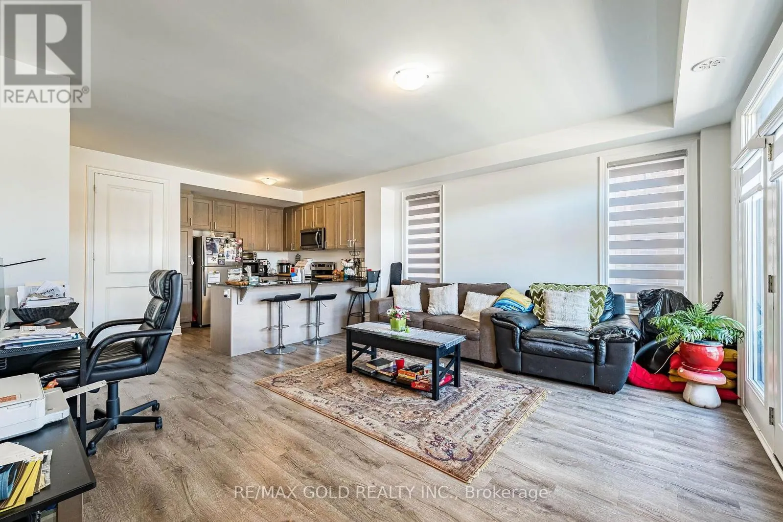 13 KEPPEL CIRCLE