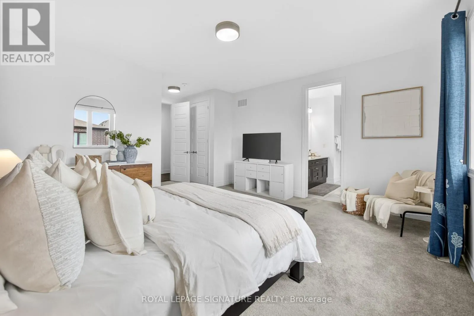 1493 FORD STRATHY CRESCENT
