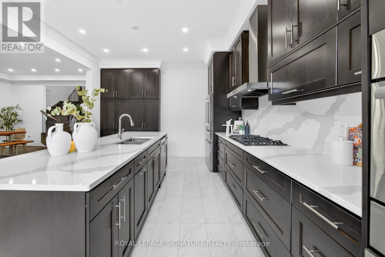 1493 FORD STRATHY CRESCENT