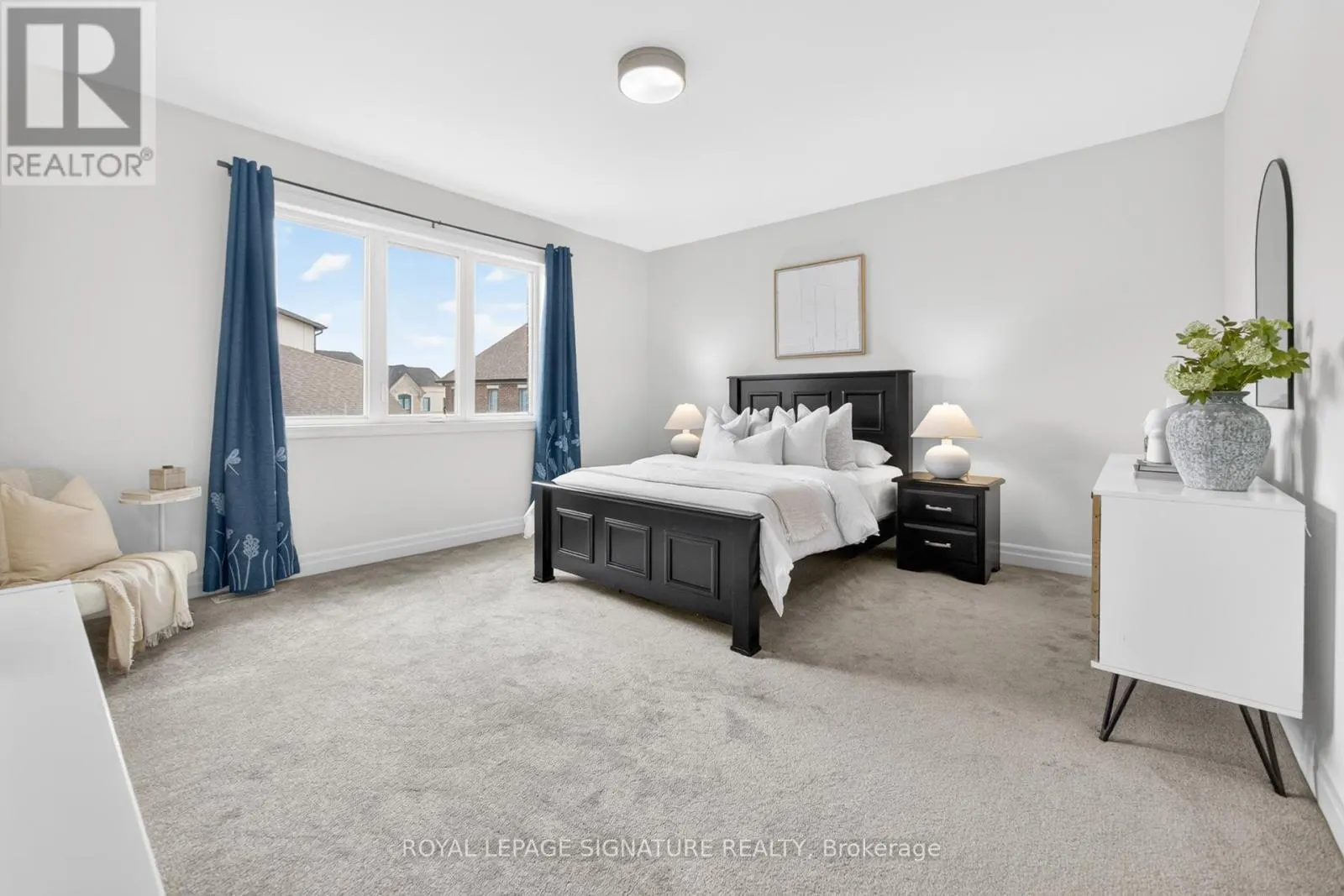 1493 FORD STRATHY CRESCENT