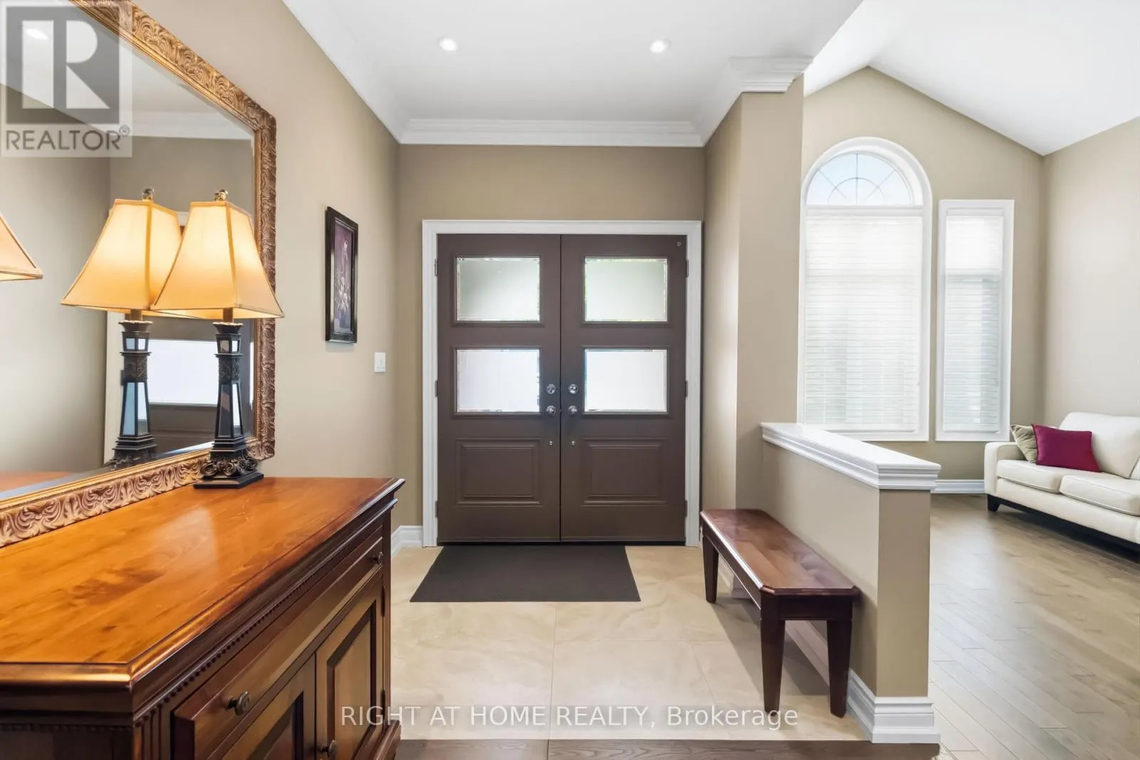 1213 LINDENROCK DRIVE