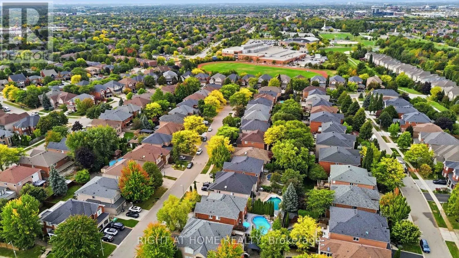 1213 LINDENROCK DRIVE
