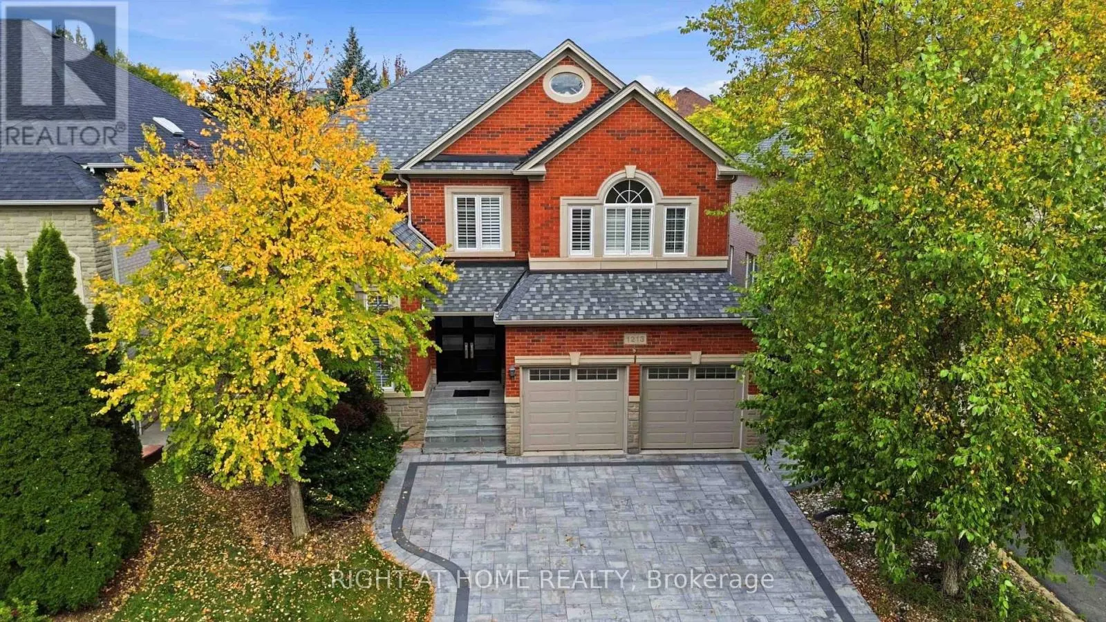 1213 LINDENROCK DRIVE