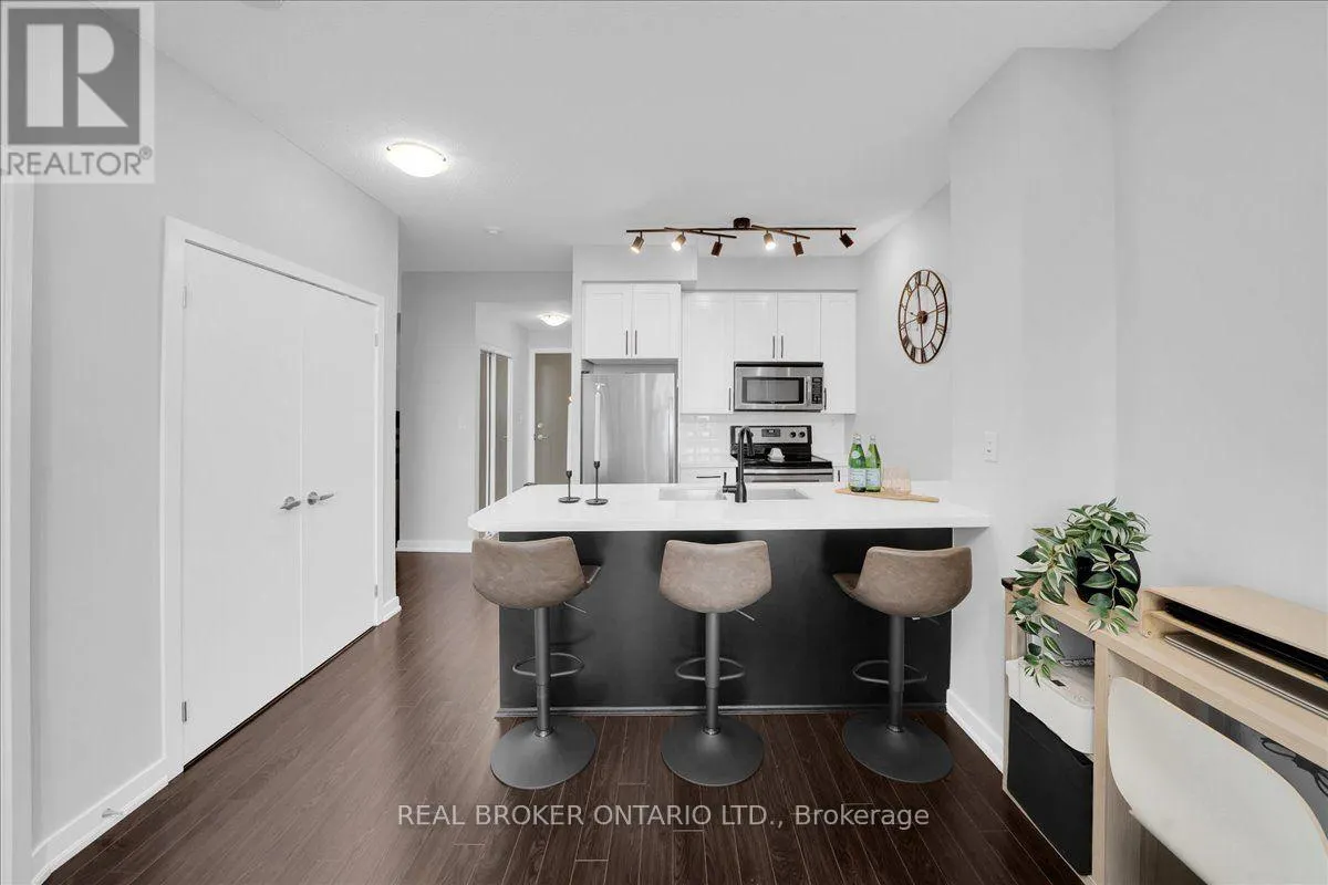 805 - 4065 BRICKSTONE MEWS