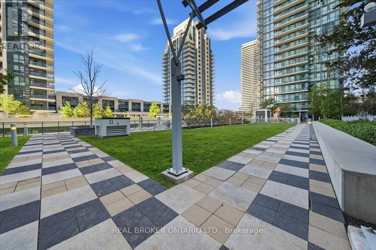 805 - 4065 BRICKSTONE MEWS