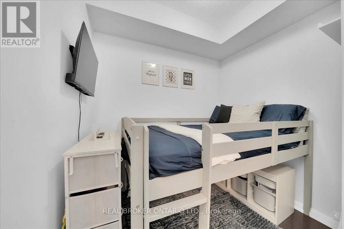 805 - 4065 BRICKSTONE MEWS