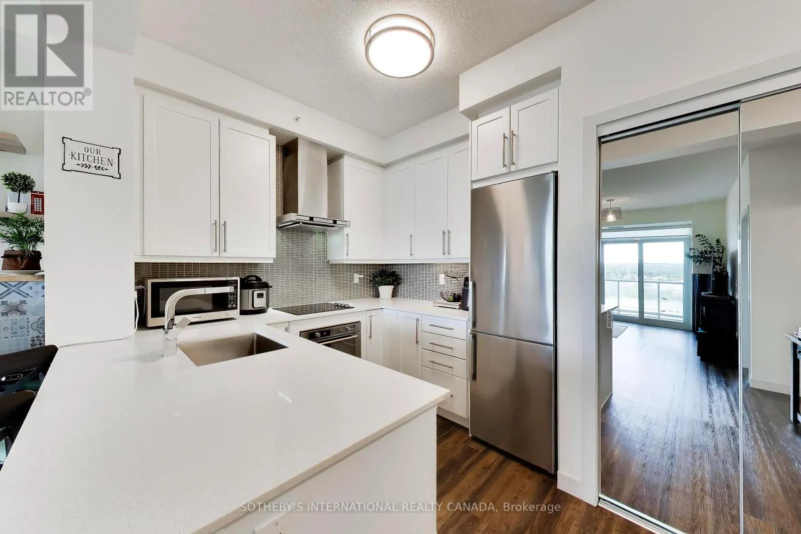 1009 - 2081 FAIRVIEW STREET
