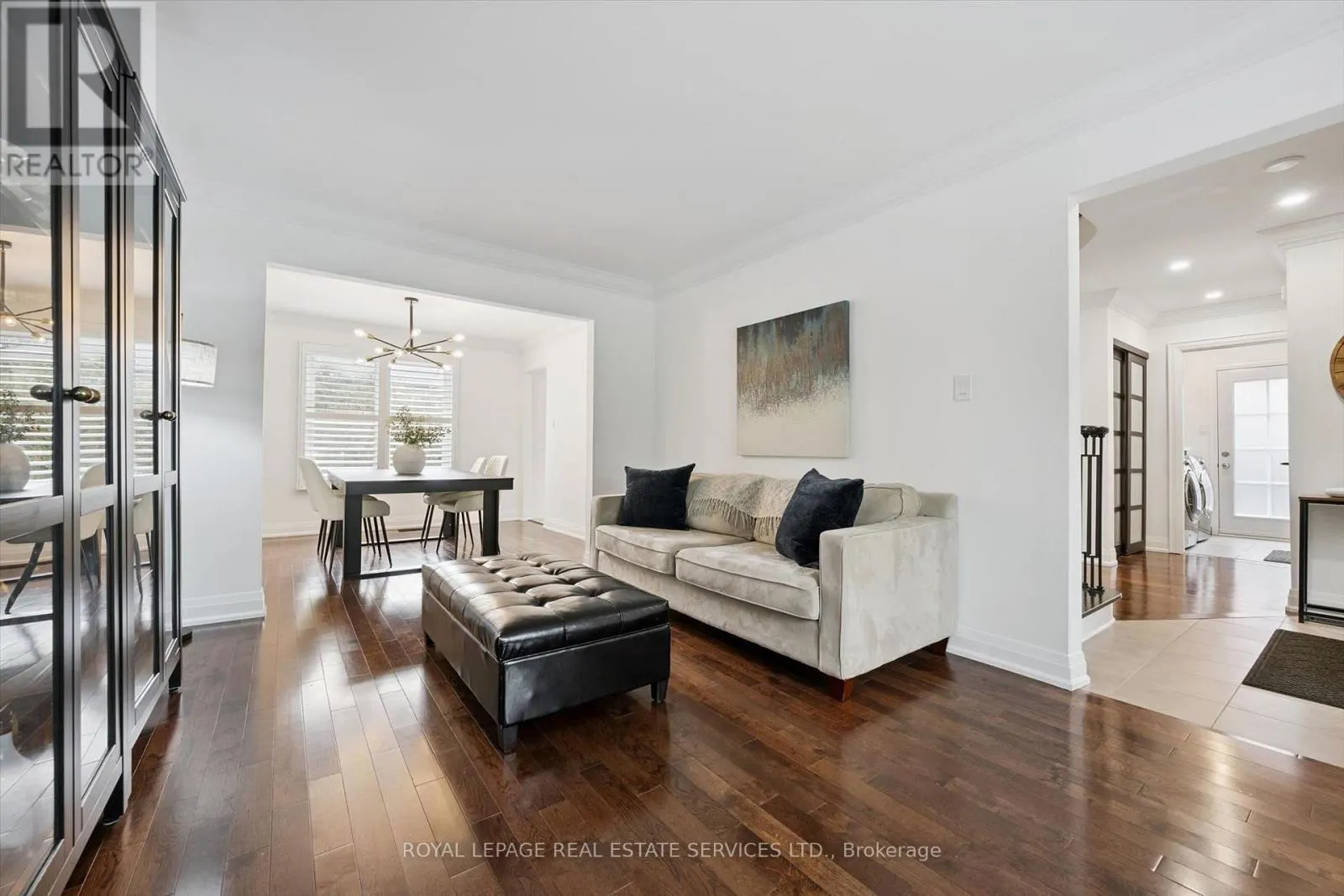 360 RIVER OAKS BOULEVARD W