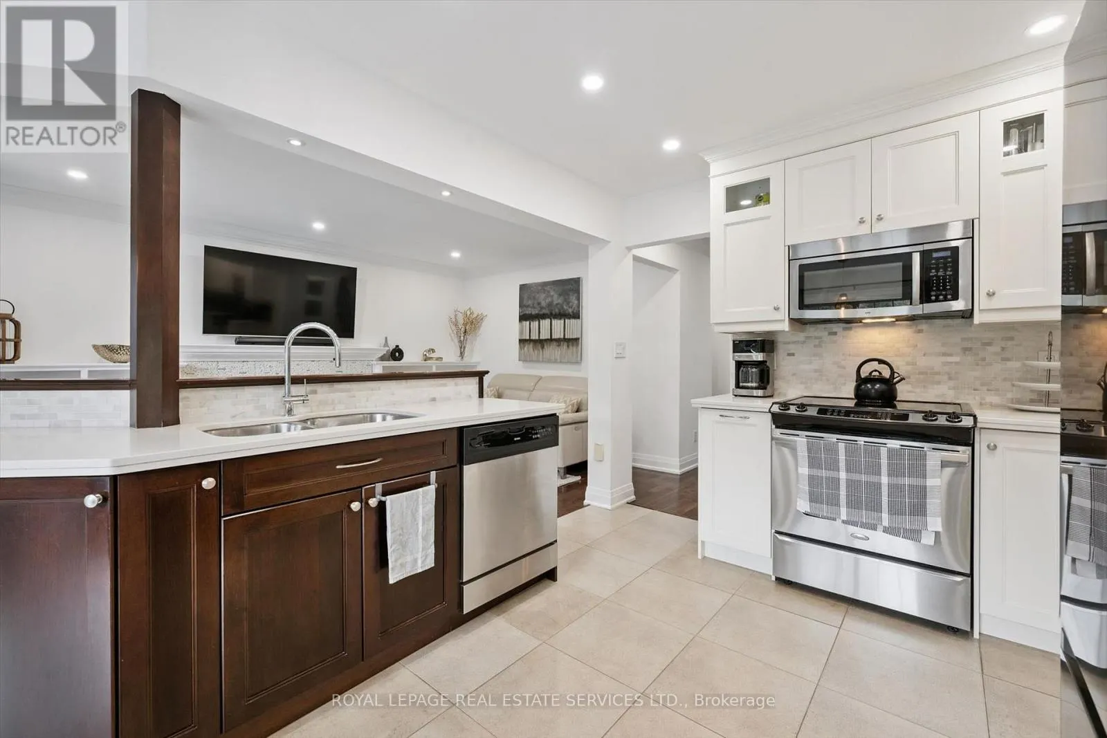 360 RIVER OAKS BOULEVARD W