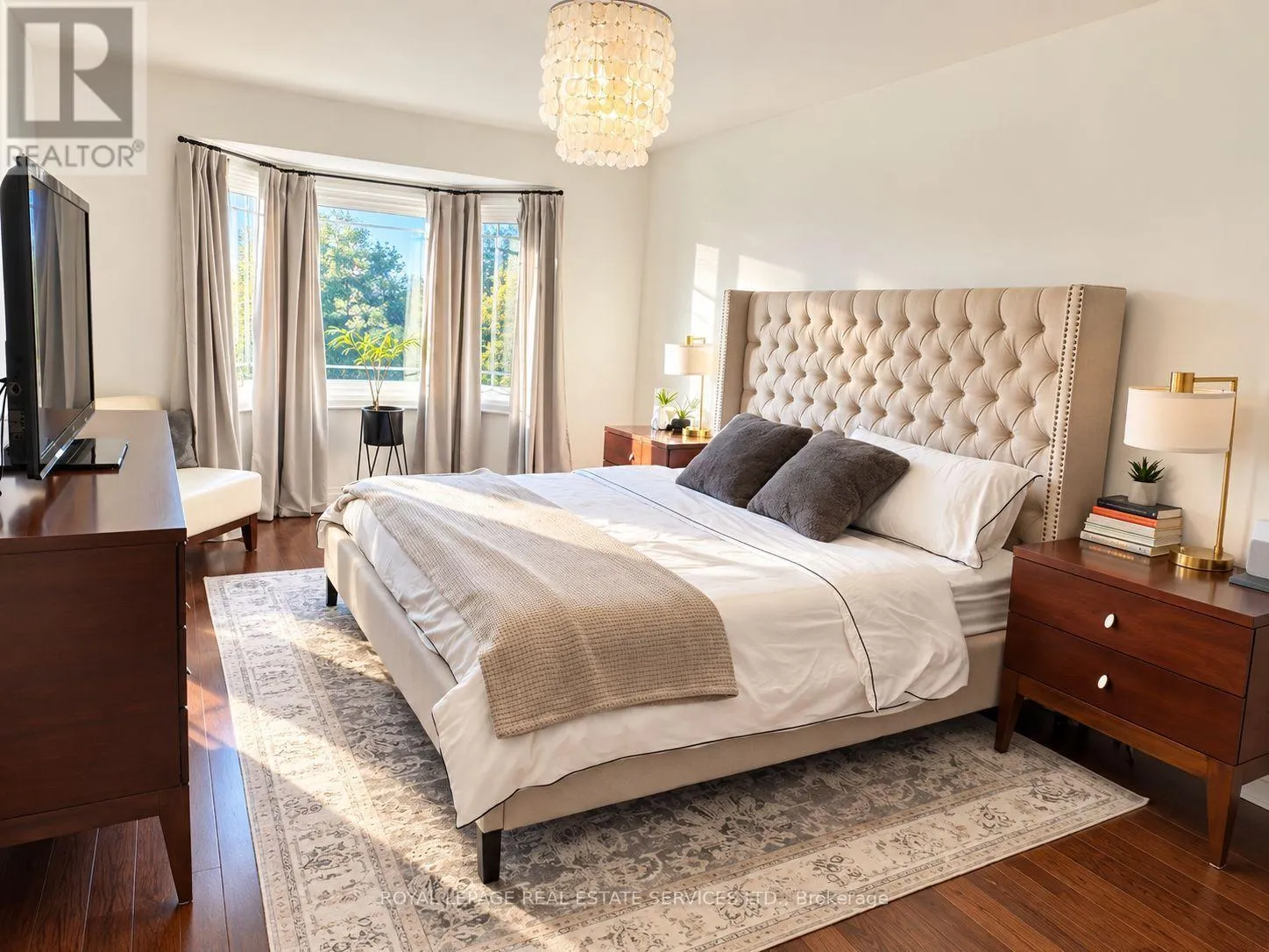 360 RIVER OAKS BOULEVARD W