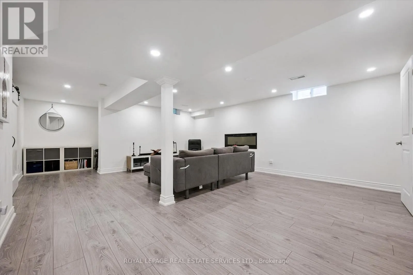 360 RIVER OAKS BOULEVARD W