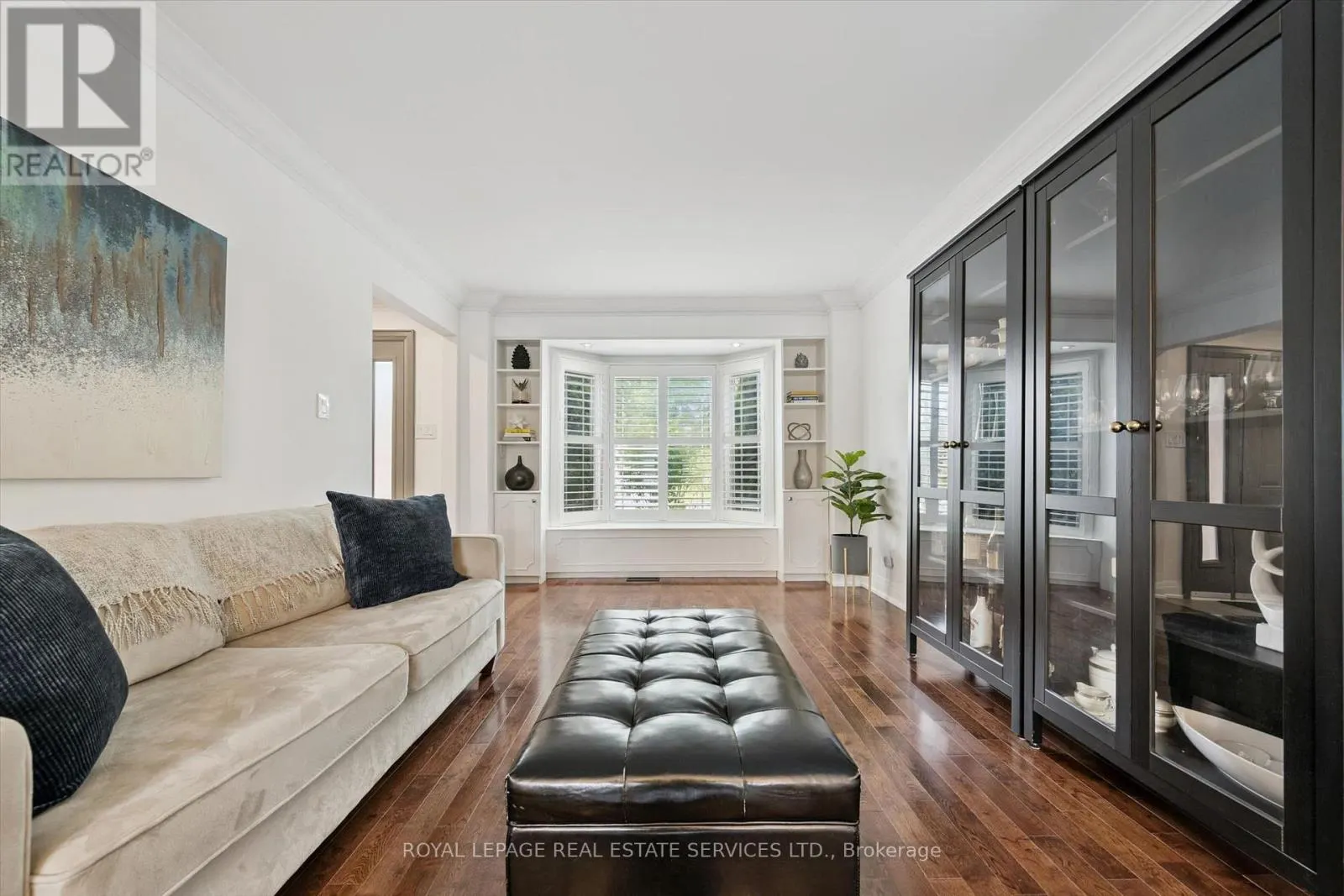 360 RIVER OAKS BOULEVARD W