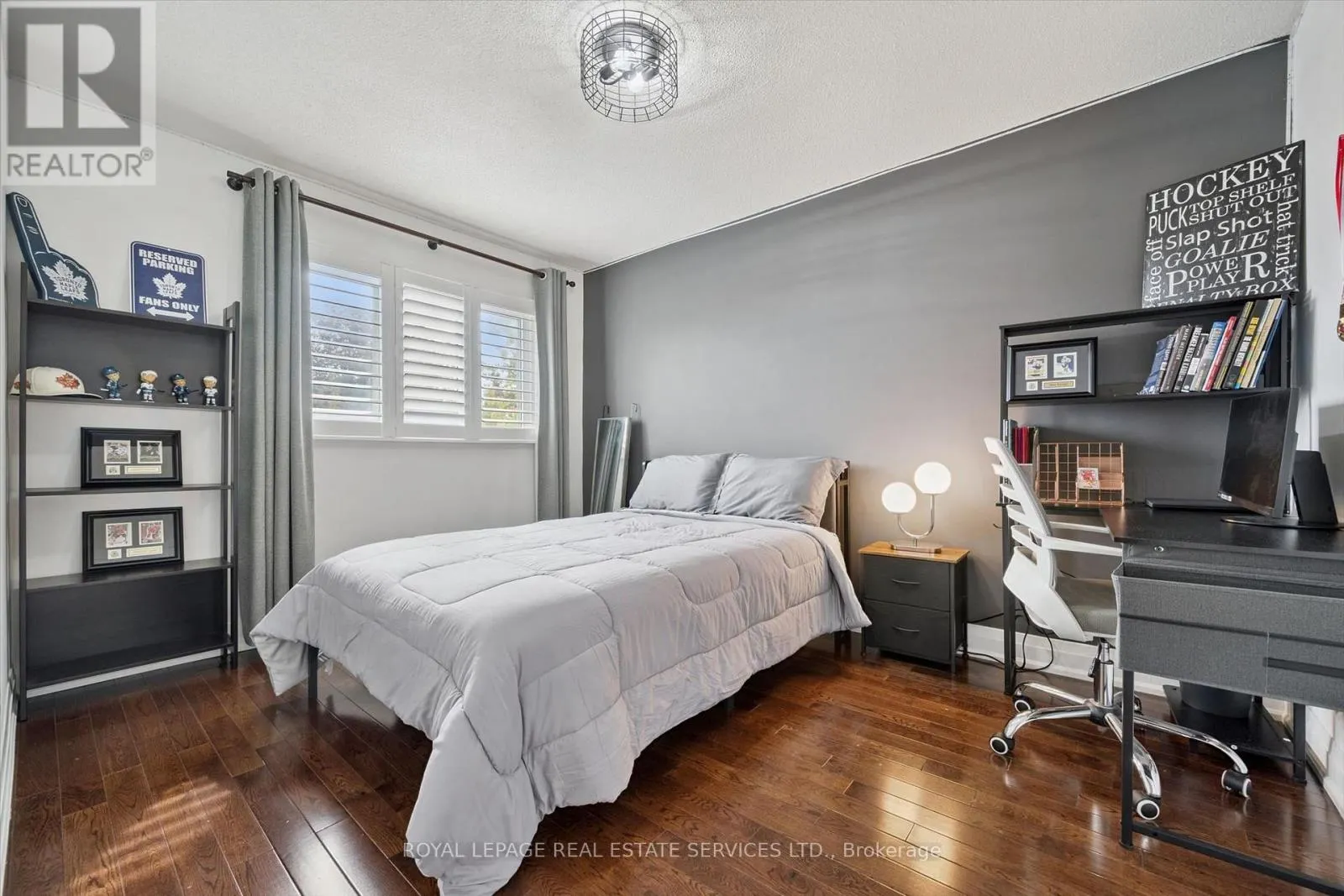 360 RIVER OAKS BOULEVARD W