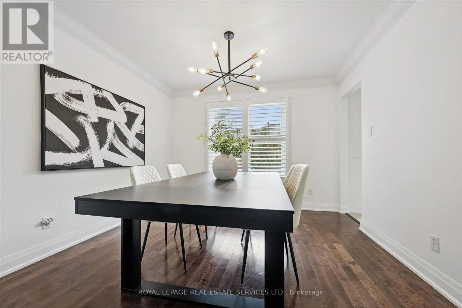 360 RIVER OAKS BOULEVARD W