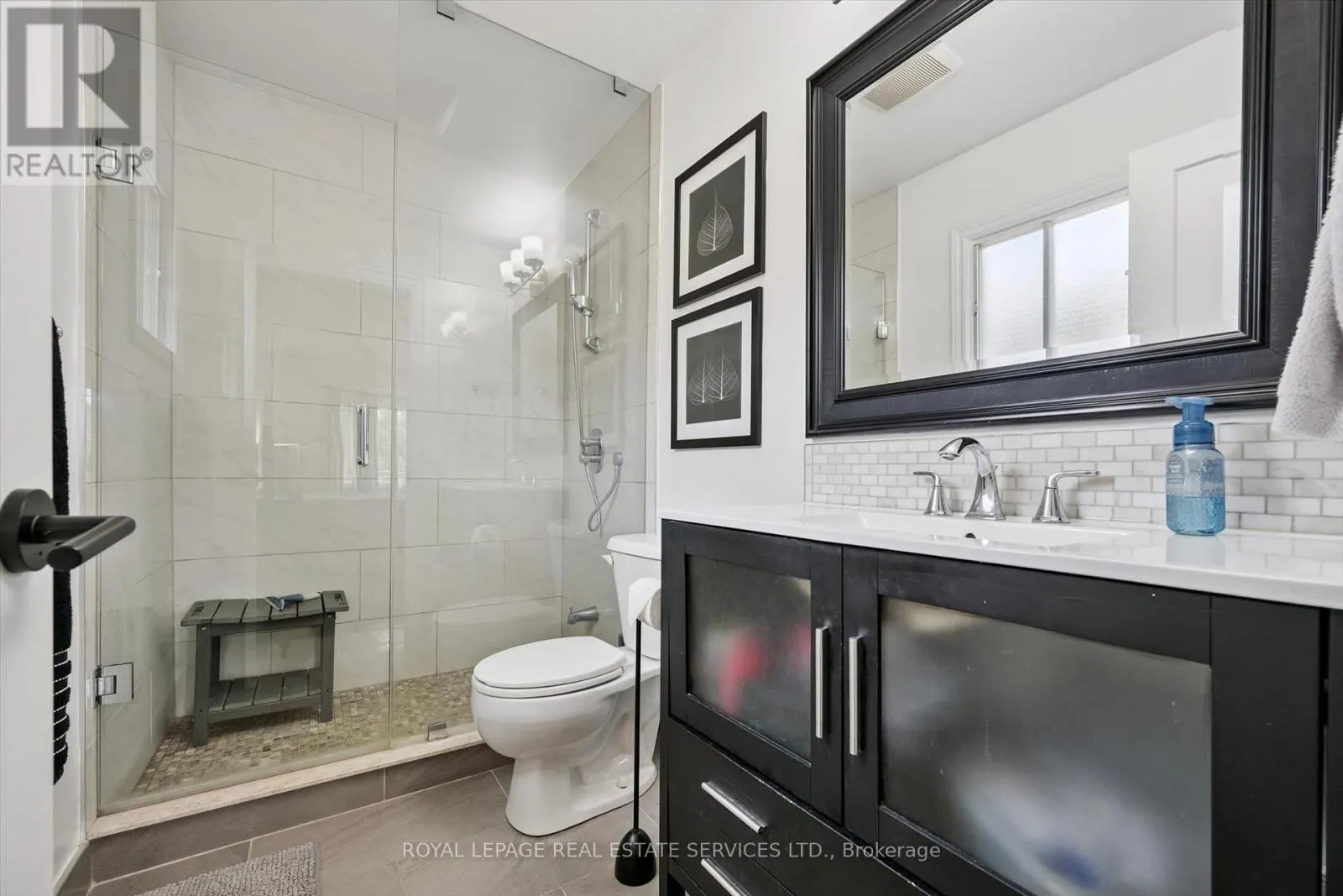 360 RIVER OAKS BOULEVARD W