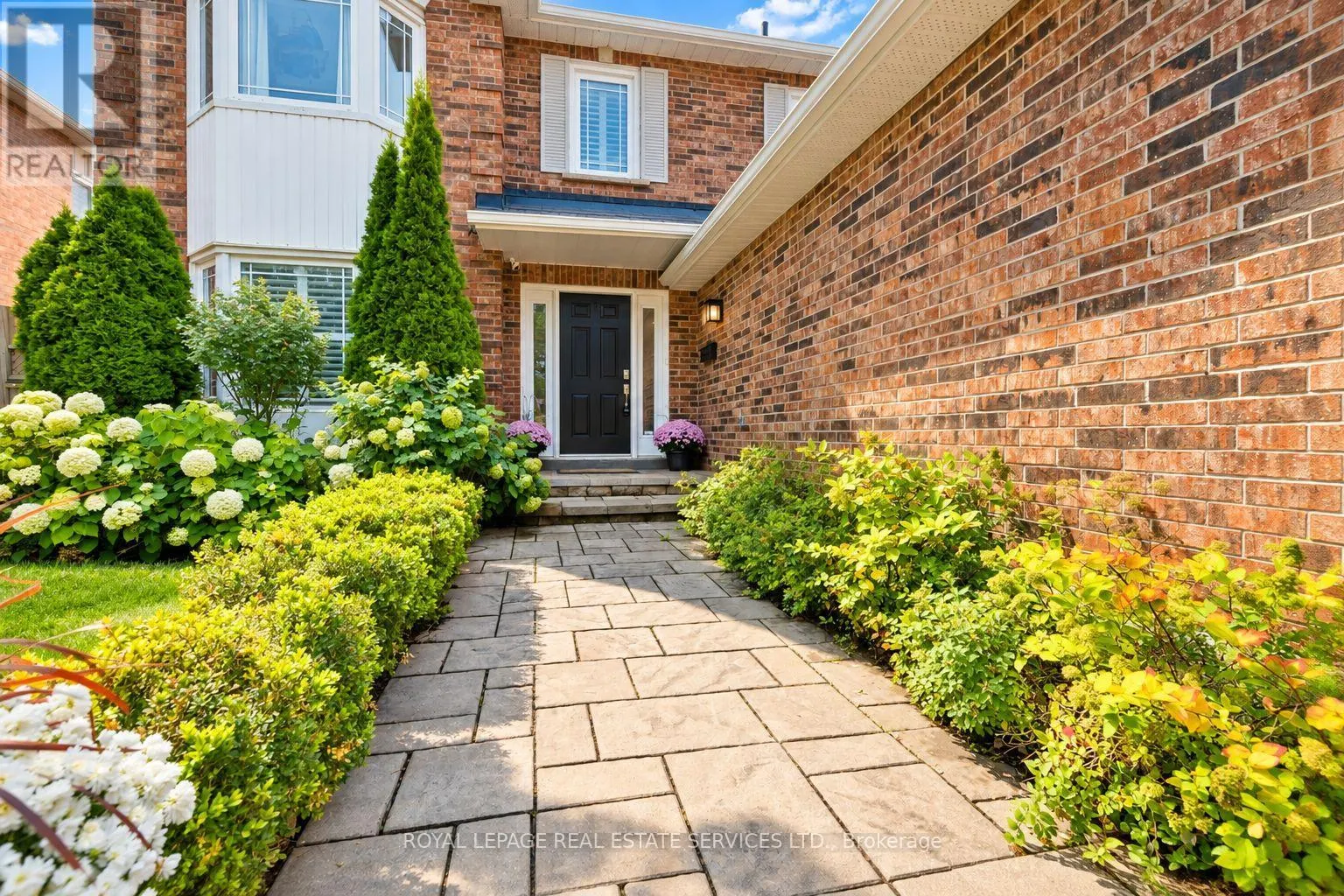 360 RIVER OAKS BOULEVARD W