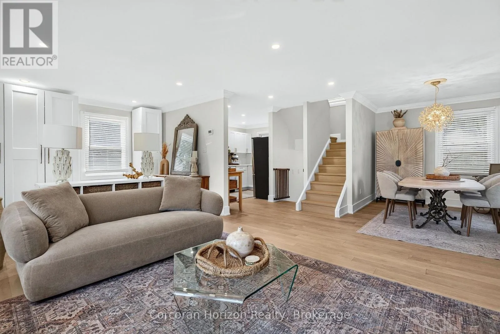 2223 GLENWOOD SCHOOL DRIVE