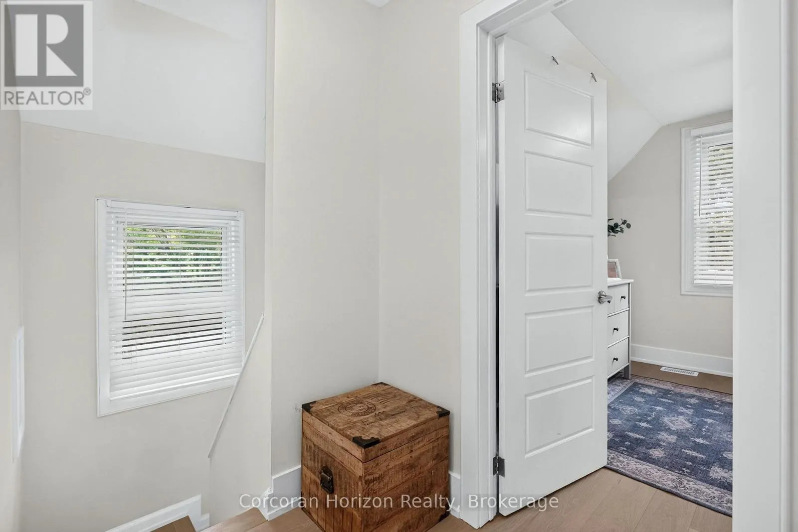2223 GLENWOOD SCHOOL DRIVE